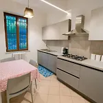 شقة Welcome Riviera -torre D'avorio 126 Mq Piu'terrazzo25 Mq - Totalmente Rinnovato- 250 M Dal Centro - Parcheggio A Pagamento 15 Euro Al Giorno Da Prenotare In Anticipo Salvo Dispo -parking At 15 Euro Per Day To Be Booked In Advance If Avai راباللو