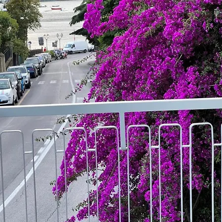 Welcome Riviera -torre D'avorio 126 Mq Piu'terrazzo25 Mq - Totalmente Rinnovato- 250 M Dal Centro - Parcheggio A Pagamento 20 Euro Al Giorno Da Prenotare In Anticipo Salvo Dispo -parking At 20 Euro Per Day To Be Booked In Advance If Avai 아파트 *