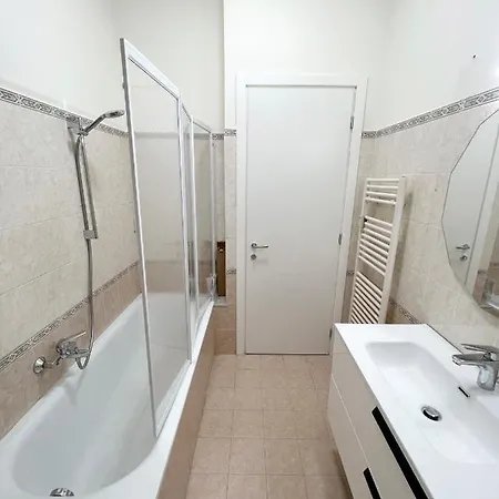 Welcome Riviera -torre D'avorio 126 Mq Piu'terrazzo25 Mq - Totalmente Rinnovato- 250 M Dal Centro - Parcheggio A Pagamento 20 Euro Al Giorno Da Prenotare In Anticipo Salvo Dispo -parking At 20 Euro Per Day To Be Booked In Advance If Avai *