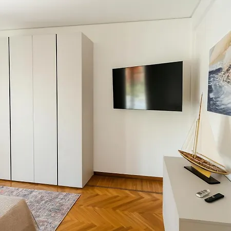 Welcome Riviera -torre D'avorio 126 Mq Piu'terrazzo25 Mq - Totalmente Rinnovato- 250 M Dal Centro - Parcheggio A Pagamento 20 Euro Al Giorno Da Prenotare In Anticipo Salvo Dispo -parking At 20 Euro Per Day To Be Booked In Advance If Avai 아파트 *