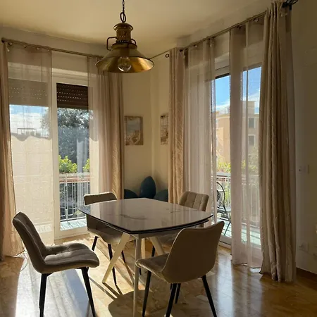 شقة Welcome Riviera -torre D'avorio 126 Mq Piu'terrazzo25 Mq - Totalmente Rinnovato- 250 M Dal Centro - Parcheggio A Pagamento 15 Euro Al Giorno Da Prenotare In Anticipo Salvo Dispo -parking At 15 Euro Per Day To Be Booked In Advance If Avai راباللو