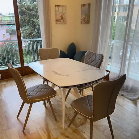 Welcome Riviera -torre D'avorio 126 Mq Piu'terrazzo25 Mq - Totalmente Rinnovato- 250 M Dal Centro - Parcheggio A Pagamento 15 Euro Al Giorno Da Prenotare In Anticipo Salvo Dispo -parking At 15 Euro Per Day To Be Booked In Advance If Avai Apartamento Rapallo