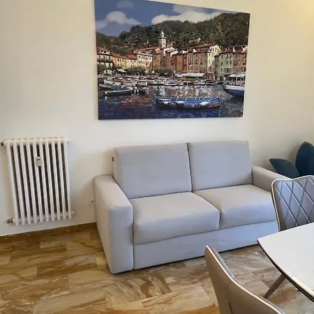 Welcome Riviera -torre D'avorio 126 Mq Piu'terrazzo25 Mq - Totalmente Rinnovato- 250 M Dal Centro - Parcheggio A Pagamento 15 Euro Al Giorno Da Prenotare In Anticipo Salvo Dispo -parking At 15 Euro Per Day To Be Booked In Advance If Avai * Rapallo