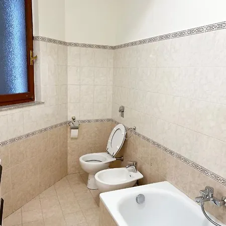 Welcome Riviera -torre D'avorio 126 Mq Piu'terrazzo25 Mq - Totalmente Rinnovato- 250 M Dal Centro - Parcheggio A Pagamento 20 Euro Al Giorno Da Prenotare In Anticipo Salvo Dispo -parking At 20 Euro Per Day To Be Booked In Advance If Avai *