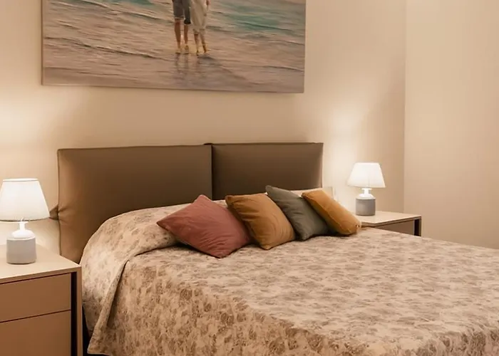 Welcome Riviera -torre D'avorio 126 Mq Piu'terrazzo25 Mq - Totalmente Rinnovato- 250 M Dal Centro - Parcheggio A Pagamento 15 Euro Al Giorno Da Prenotare In Anticipo Salvo Dispo -parking At 15 Euro Per Day To Be Booked In Advance If Avai Апартаменты Рапалло